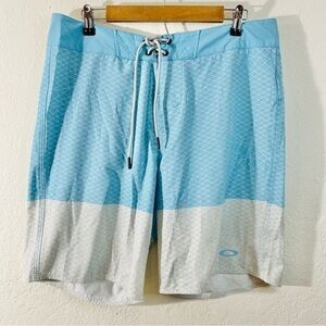 Oakley Performance Fit Men Board Shorts Size 34 Blue/Gray High Rise Swim Summer